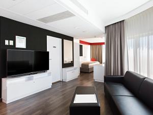 טלויזיה ו/או מרכז בידור ב-DORMERO Hotel Stuttgart