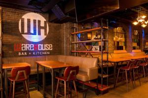 Lounge atau bar di McGettigans Hotel