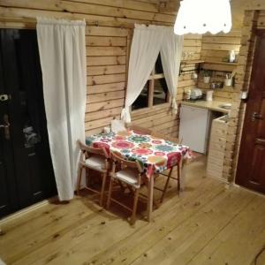 Kuchnia lub aneks kuchenny w obiekcie CICHOsza