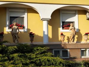 Budynek, w którym mieści się hotel