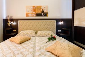 Postel nebo postele na pokoji v ubytování Villa Aria 1 + 37 fotografií