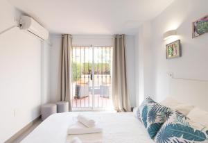 マルベーリャにあるSeaside Marbella Apartmentsのギャラリーの写真