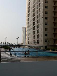 Πισίνα στο ή κοντά στο Apartment Kota Ayodhya - Christine