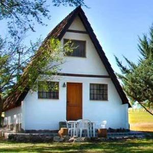 El edificio en el que está el chalet de montaña