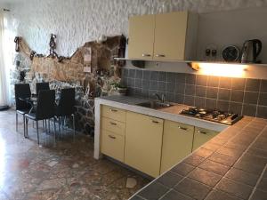Kuchyňa alebo kuchynka v ubytovaní Ivančica Apartments