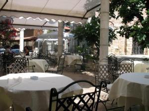 Restaurace v ubytování Hotel Saint John Baptist Nessebar