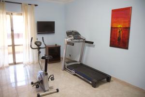 Posilňovňa alebo fitness centrum v ubytovaní Domus Palombi