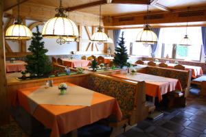 Restaurace v ubytování Hotel-Landgasthof Ploss