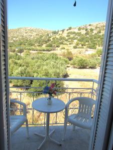 Ein Balkon oder eine Terrasse in der Unterkunft Sandalis Hotel