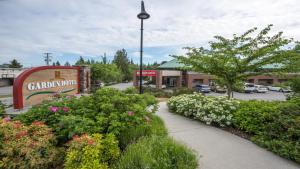 Vrt pred nastanitvijo Gibsons Garden Hotel