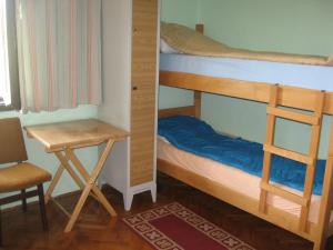Hostel Trajan客房内的一张或多张床位
