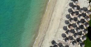 an overhead view of the beach and the ocean at Olympion Sunset Halkidiki in Fourka