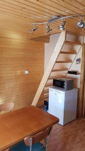 A kitchen or kitchenette at Chata Terchová - Vyšné Kamence
