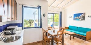Kuchyň nebo kuchyňský kout v ubytování Bimbolla Apartaments