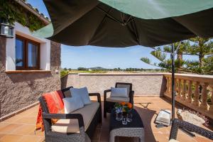 A balcony or terrace at Sa Volta Nova