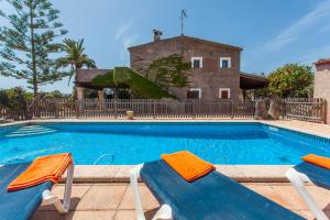 The swimming pool at or close to Sa Volta Nova