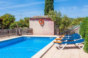 The swimming pool at or close to Sa Volta Nova