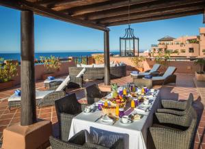 Restoran ili drugo mesto za obedovanje u objektu Kempinski Hotel Bahía Beach Resort & Spa