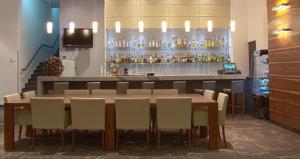Lounge nebo bar v ubytování Casa Inn Premium Hotel Queretaro