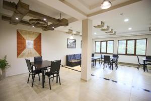 Gallery image of Roza's guest house in Mestia