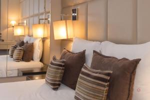 Uma área de estar em Your Hotel & Spa Alcobaça