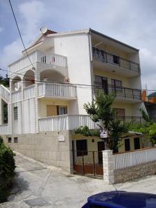 Budova, kde se apartmán nachází