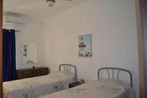 Imagen de la galería de Mellieha Town Centre Bright & Spacious 3 Bedroom Apartment, en Mellieħa