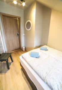 Lava Guesthouse客房内的一张或多张床位