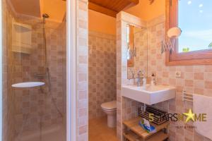 Ein Badezimmer in der Unterkunft Can Picafort - 232562