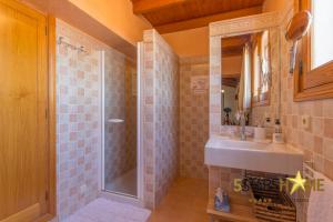 Ein Badezimmer in der Unterkunft Can Picafort - 232562