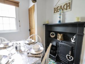 Gallery image of Pebble Cottage in Whitby