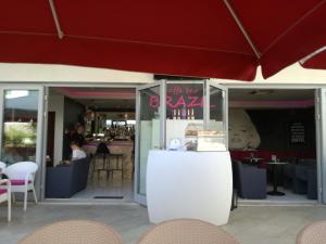 Ana Guesthouse餐厅或其他用餐的地方