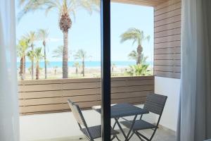A balcony or terrace at Hotel Costa Azahar