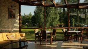 Posezení v ubytování Hotel Niedźwiadek