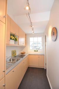 Η κουζίνα ή μικρή κουζίνα στο Biberhues-OG