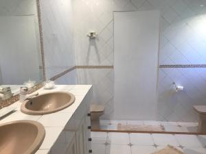 Ein Badezimmer in der Unterkunft Villa Bella Portbou