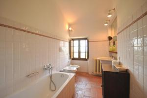Een badkamer bij Misciano