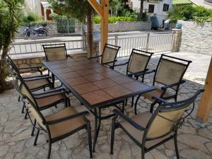 Patio alebo iná vonkajšia časť ubytovania Apartments Vila Tisa