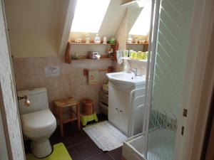 Koupelna v ubytování Chambre d'Hôtes Broualeuc