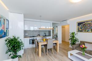 Küche/Küchenzeile in der Unterkunft Apartments Lazarin