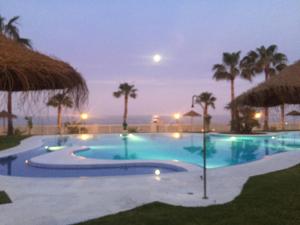 The swimming pool at or close to Apartamento en la Playa