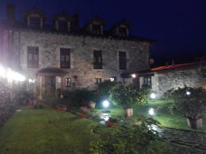 Um jardim em Posada Montero de la Concha