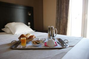 Comida no hotel ou em algum lugar perto