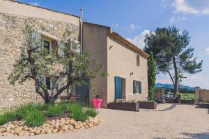 Το κτήριο όπου στεγάζεται  το bed & breakfast