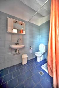 A bathroom at Hotel Jason