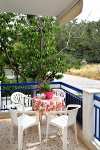 Balkón alebo terasa v ubytovaní Apartments Konstantinidis