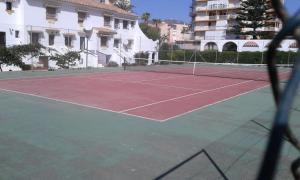 Tenis a/nebo squash v ubytování Los Rosales 12 Costa nebo okolí