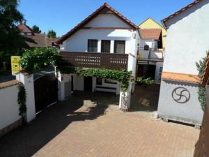 Fotografie z fotogalerie ubytování Pension Černý jezdec v Lednici