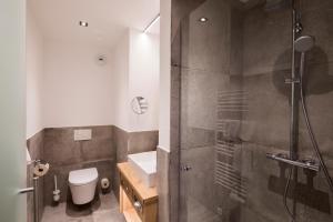 Kúpeľňa v ubytovaní Hotel & Appartements Heigenhauser