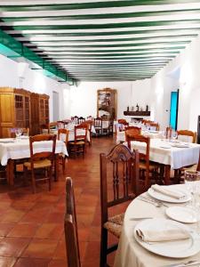 Reštaurácia alebo iné gastronomické zariadenie v ubytovaní Hotel Palacio Buenavista